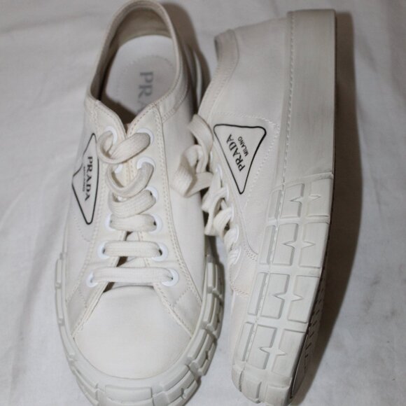 PRADA Canvas Logo Skate Sneakers Flats Lace Up 39.5 - Picture 3 of 8